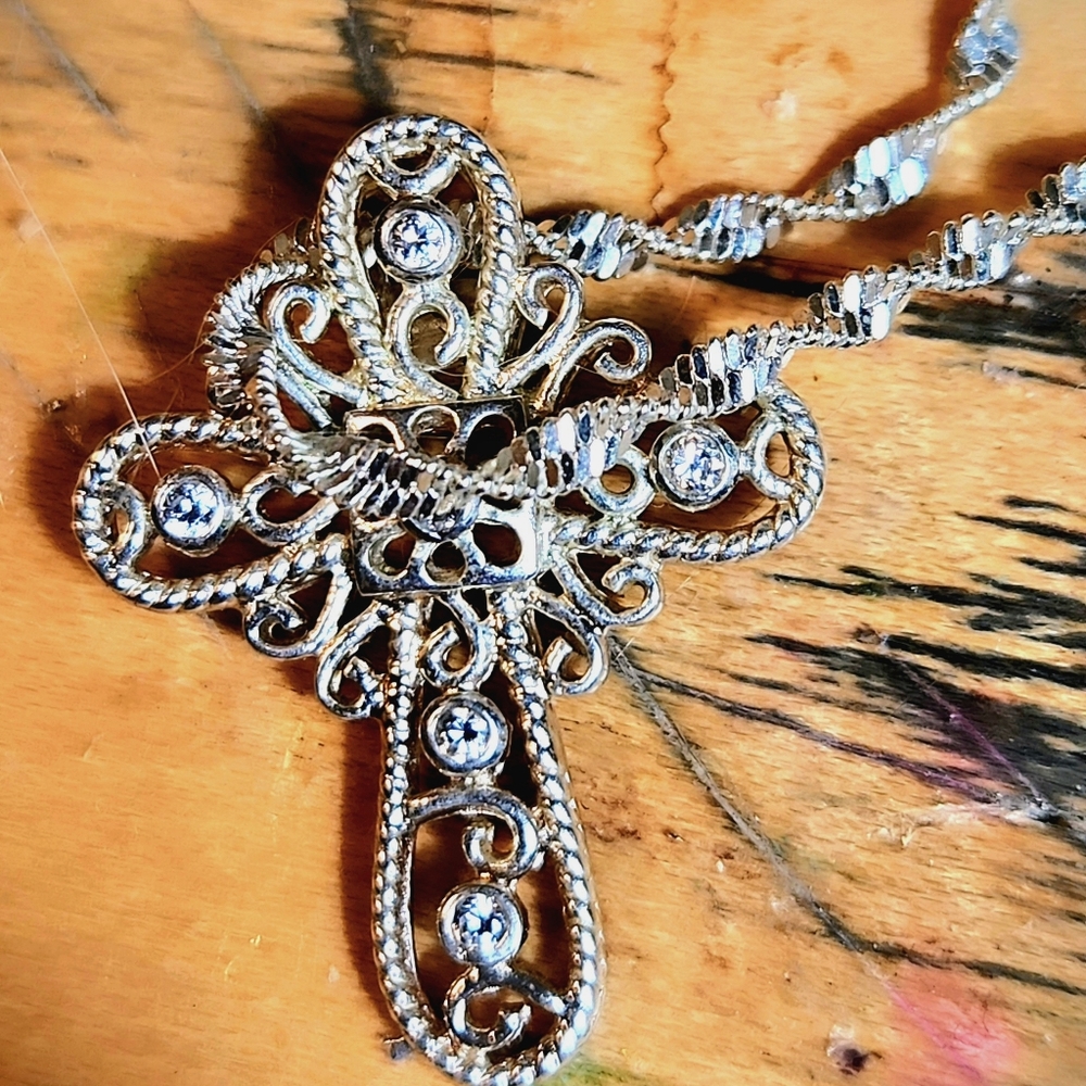Beautiful, Sterling Silver Filigree Cross. It Has 6 Sparkly Cubic Zirconias